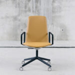 Chairs - The Lottus Conference chair is a chair that fits perfectly in workspaces, meeting rooms or offices.