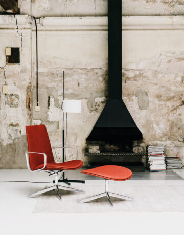 Scaune - Lotus Lounge un obiect perfect pentru mediile de lucru sau lectura, dar si pentru hoteluri.