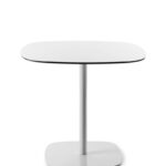 Mese - Mesele lottus sunt proiectate sa complementeze scaunele din familia Lottus, acestea fiind spuse, designul lor functional faciliteaza combinarea acesteia cu orice alta colectie.