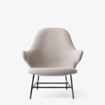 Scaune cu picioare din lemn