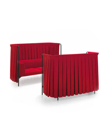 Snowsofa is an acoustic, high back sofa, designed to offer all-round comfort during breaks merging ease ergonomics and acoustic well-being in a single piece of furniture.