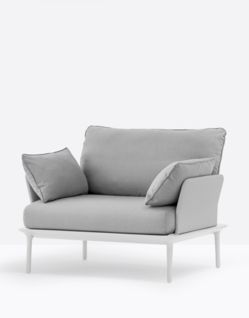 Fotoliu pentru exterior cu cadru subțire din aluminiu, perne din țesătură impermeabilă.