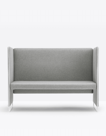 Sofa confortabile concepute pentru zone de relaxare și întâlnire. O nișă de confidențialitate caracterizată de lateralele înalte ce asigură o bună capacitate de izolare fonică.