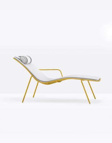 Garden and patio chaise lounges