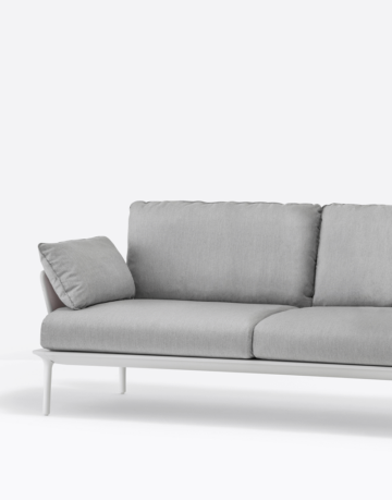 Canapea pentru exterior cu trei locuri cu cadru subțire din aluminiu, perne din țesătură impermeabilă.